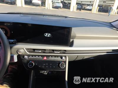 2025 Hyundai Sonata SEL - zdjęcie 11 z 36 - miniatura