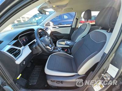 2025 Volkswagen Taos SE - zdjęcie 7 z 28 - miniatura