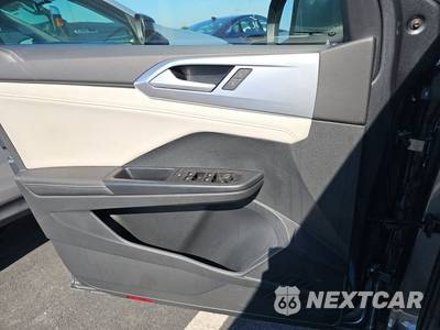 2025 Volkswagen Taos SE - zdjęcie 9 z 28 - miniatura