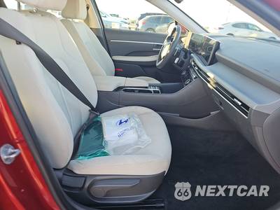 2025 Hyundai Sonata SEL - zdjęcie 8 z 29 - miniatura