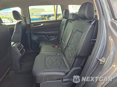 2025 Volkswagen Atlas 2.0T SE w/Technology - zdjęcie 13 z 23 - miniatura