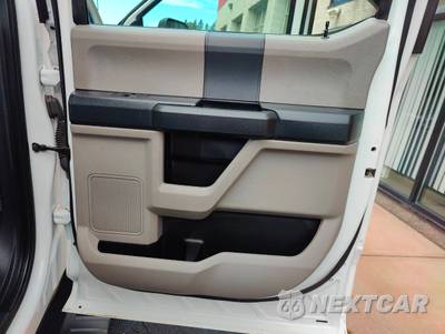 2022 Ford Super Duty F-250 XL Crew Cab Long Bed - zdjęcie 25 z 43 - miniatura