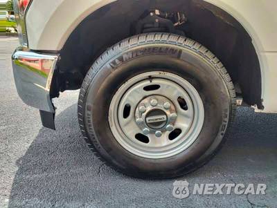 2022 Ford Super Duty F-250 XL Crew Cab Long Bed - zdjęcie 41 z 43 - miniatura