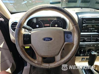2006 Ford Explorer XLT - zdjęcie 10 z 38 - miniatura