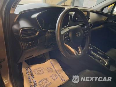 2019 Hyundai Santa Fe SE - zdjęcie 6 z 9 - miniatura