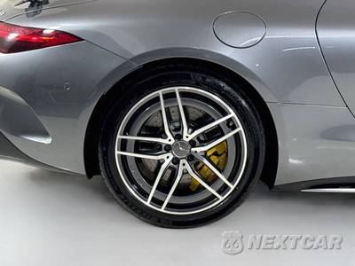 2025 Mercedes-Benz AMG SL 63 - zdjęcie 32 z 40 - miniatura