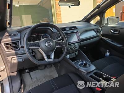 2025 Nissan LEAF S - zdjęcie 8 z 31 - miniatura
