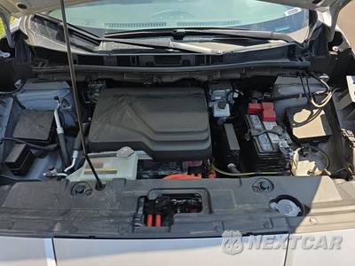 2025 Nissan LEAF S - zdjęcie 6 z 30 - miniatura