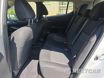 2025 Nissan LEAF S - zdjęcie 8 z 30 - miniatura