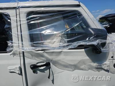 2026 Jeep Wrangler 4 Door Sahara - zdjęcie 8 z 17 - miniatura