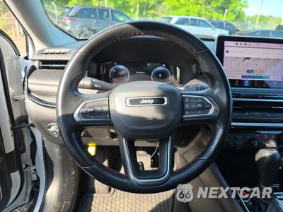 2022 Jeep Compass Trailhawk - zdjęcie 10 z 26 - miniatura