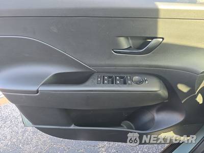 2025 Hyundai Kona SE - zdjęcie 9 z 26 - miniatura