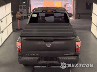 2019 Nissan TITAN PRO-4X Crew Cab Short Bed - zdjęcie 5 z 31 - miniatura
