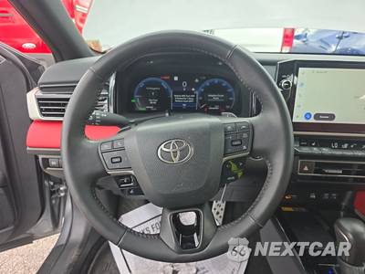 2026 Toyota Camry XSE - zdjęcie 10 z 20 - miniatura