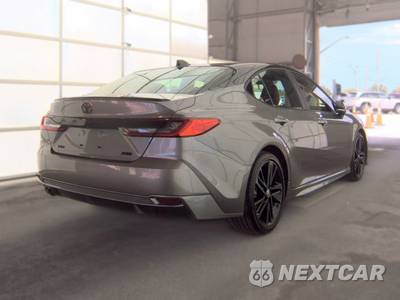 2026 Toyota Camry XSE - zdjęcie 4 z 20 - miniatura