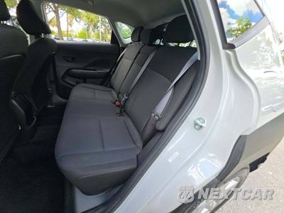 2024 Hyundai Kona SE - zdjęcie 7 z 8 - miniatura