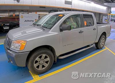 2008 Nissan TITAN XE Crew Cab Short Bed