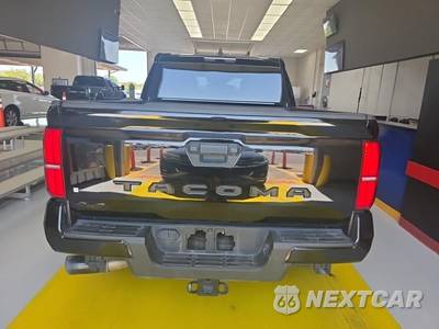 2024 Toyota Tacoma TRD Sport Crew Cab Medium Bed - zdjęcie 5 z 16 - miniatura