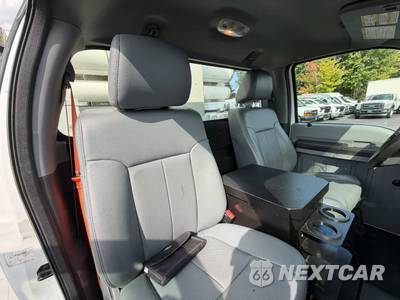 2016 Ford Super Duty F-450 Cab Chassis XL Regular Cab DRW - zdjęcie 78 z 83 - miniatura