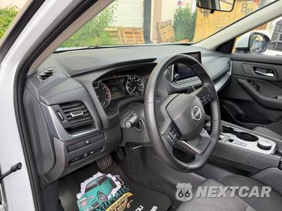 2025 Nissan Rogue SV - zdjęcie 31 z 51 - miniatura