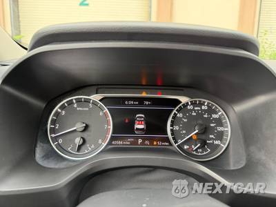 2025 Nissan Rogue SV - zdjęcie 37 z 51 - miniatura