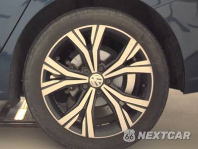 2021 Volkswagen Passat 2.0T SE - zdjęcie 12 z 63 - miniatura