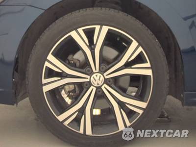 2021 Volkswagen Passat 2.0T SE - zdjęcie 9 z 63 - miniatura