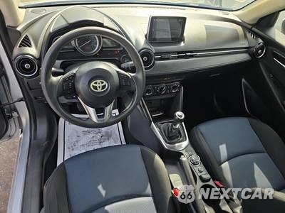 2018 Toyota Yaris iA Sedan - zdjęcie 14 z 26 - miniatura