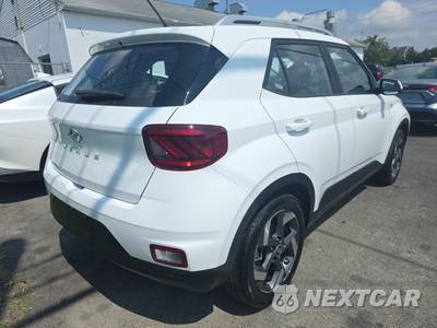 2025 Hyundai Venue SEL - zdjęcie 4 z 22 - miniatura