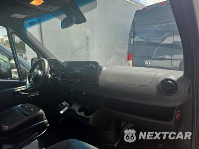 2019 Mercedes-Benz Sprinter 2500 Cargo Van High Roof 170.0" WB - zdjęcie 14 z 35 - miniatura