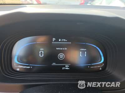 2025 Hyundai Venue SEL - zdjęcie 12 z 35 - miniatura