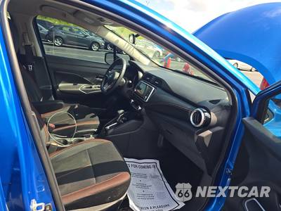 2020 Nissan Versa SR - zdjęcie 8 z 33 - miniatura