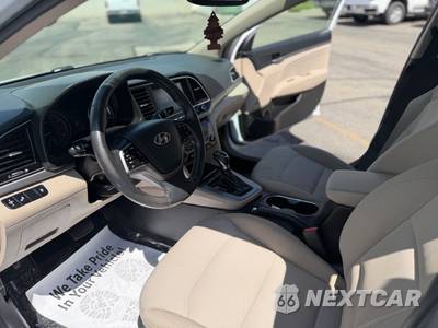 2018 Hyundai Elantra Value Edition Sedan - zdjęcie 9 z 20 - miniatura