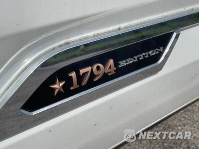 2025 Toyota Tundra i-FORCE MAX 1794 Edition Crew Cab Short Bed - zdjęcie 11 z 36 - miniatura