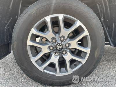 2025 Toyota Tundra i-FORCE MAX 1794 Edition Crew Cab Short Bed - zdjęcie 16 z 36 - miniatura