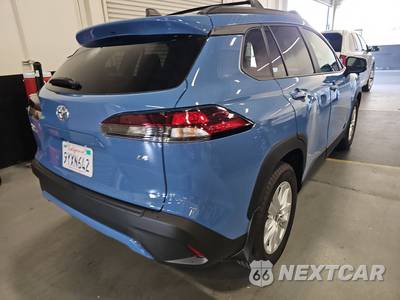 2026 Toyota Corolla Cross LE - zdjęcie 4 z 22 - miniatura
