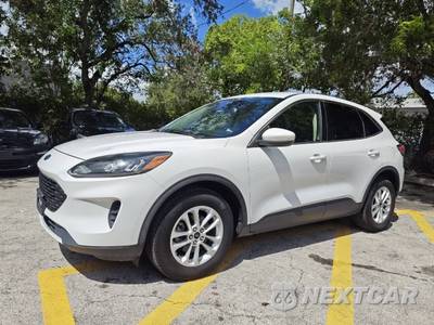 2020 Ford Escape SE - zdjęcie 3 z 49 - miniatura