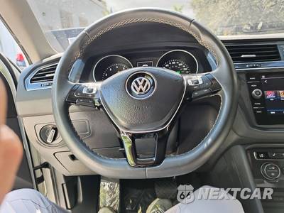 2021 Volkswagen Tiguan SE - zdjęcie 30 z 50 - miniatura
