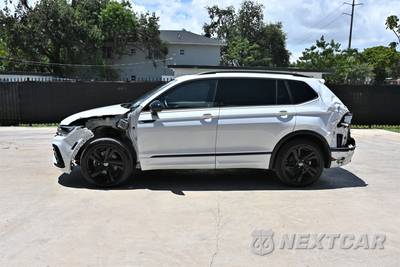 2024 Volkswagen Tiguan SE R-Line Black - zdjęcie 5 z 23 - miniatura