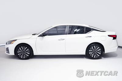 2025 Nissan Altima SV - zdjęcie 4 z 25 - miniatura