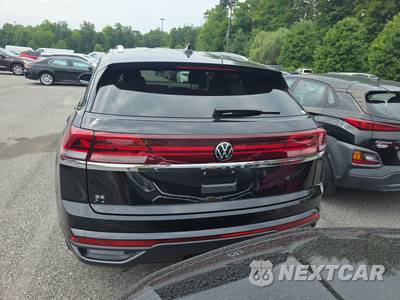 2026 Volkswagen Atlas Cross Sport 2.0T SE w/Technology - zdjęcie 5 z 17 - miniatura