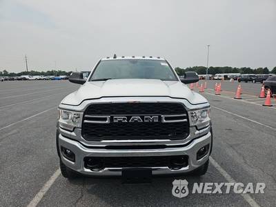 2021 Ram 5500 Cab Chassis Tradesman Crew Cab DRW - zdjęcie 2 z 20 - miniatura