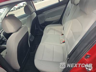 2018 Hyundai Elantra SEL Sedan - zdjęcie 13 z 17 - miniatura