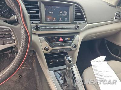 2018 Hyundai Elantra SEL Sedan - zdjęcie 11 z 17 - miniatura