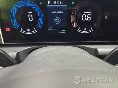 2025 Hyundai Santa Cruz SEL Crew Cab Short Bed - zdjęcie 12 z 19 - miniatura
