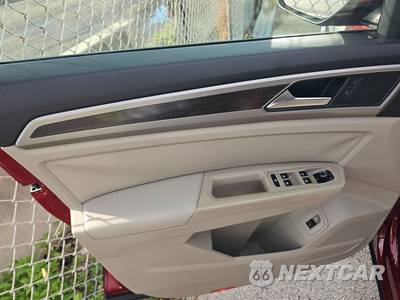 2018 Volkswagen Atlas V6 SEL - zdjęcie 9 z 17 - miniatura