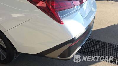 2025 Hyundai Elantra Hybrid Limited - zdjęcie 22 z 26 - miniatura
