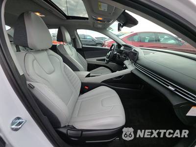 2025 Hyundai Elantra Hybrid Limited - zdjęcie 8 z 26 - miniatura