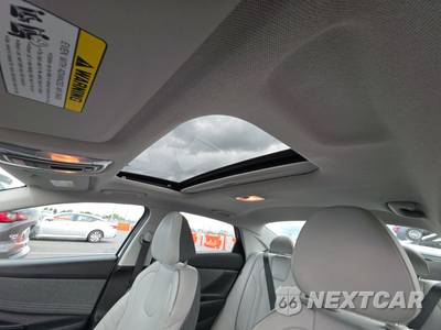 2025 Hyundai Elantra Hybrid Limited - zdjęcie 18 z 26 - miniatura