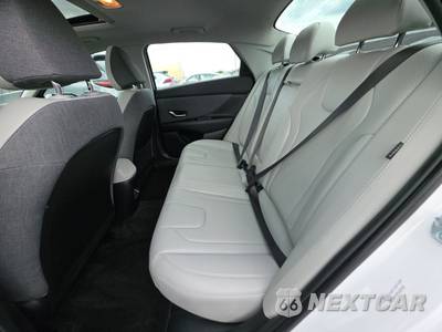 2025 Hyundai Elantra Hybrid Limited - zdjęcie 13 z 26 - miniatura